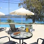 Almyra Seafront מלון דירות 4*