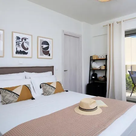 Almyra Seafront Aparthotel Lygia (Lefkada)