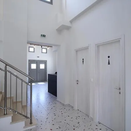 Almyra Seafront 아파트호텔