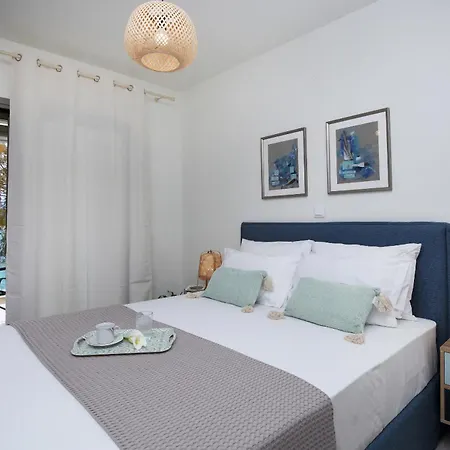 Aparthotel Almyra Seafront