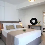 Almyra Seafront Lägenhetshotell 4*