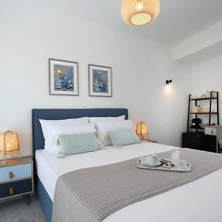 Almyra Seafront Апарт-отель Лигия